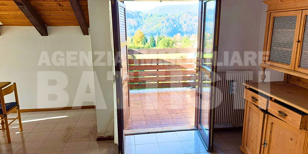 ALLOGGIO CON TERRAZZO