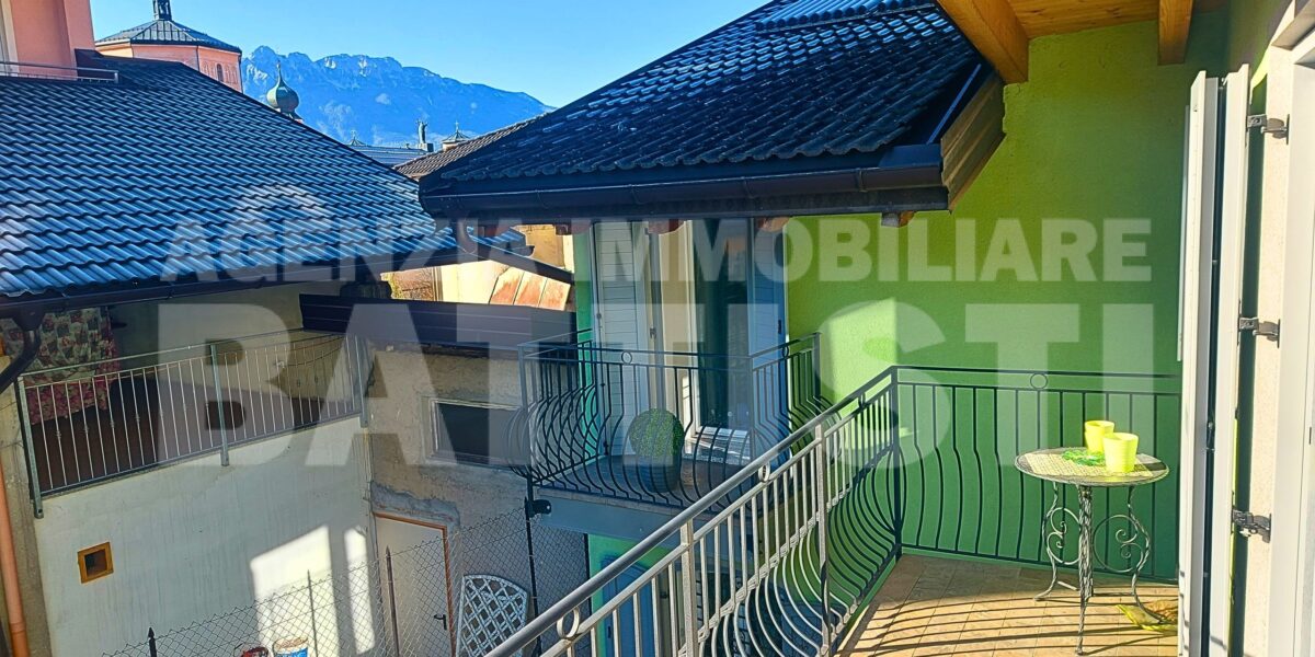 VILLA INDIPENDENTE CON GIARDINO