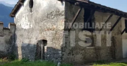 PREGIATO EDIFICIO STORICO CON RUSTICO E GIARDINO