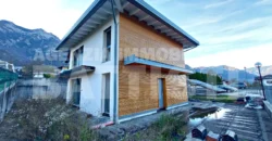 AMPIO EDIFICIO CON DUE ALLOGGI