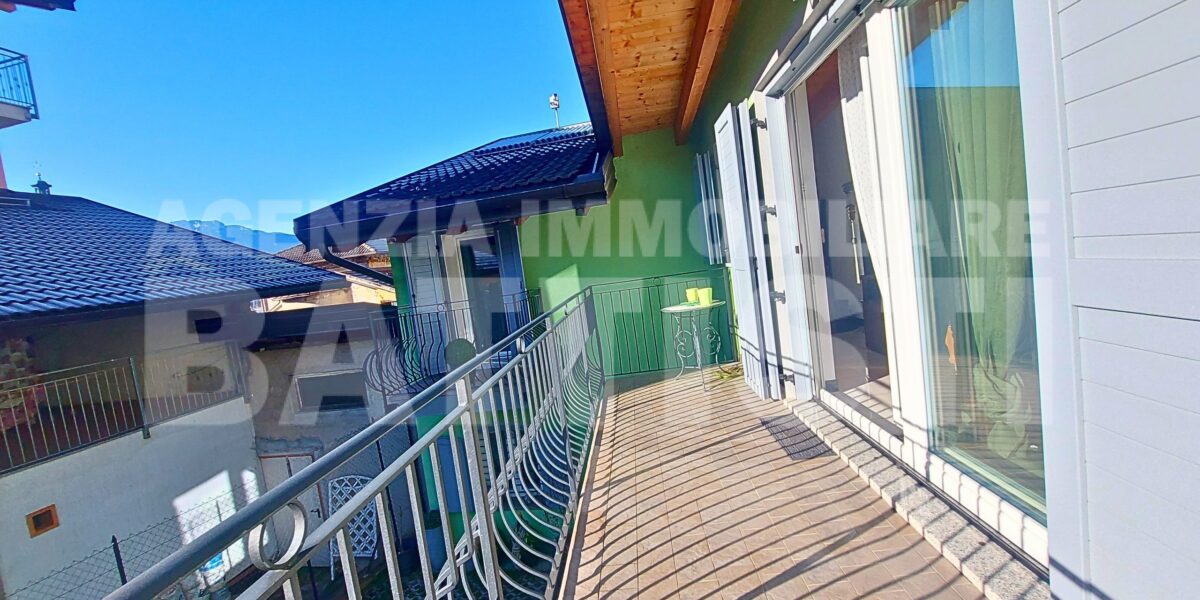 VILLA INDIPENDENTE CON GIARDINO