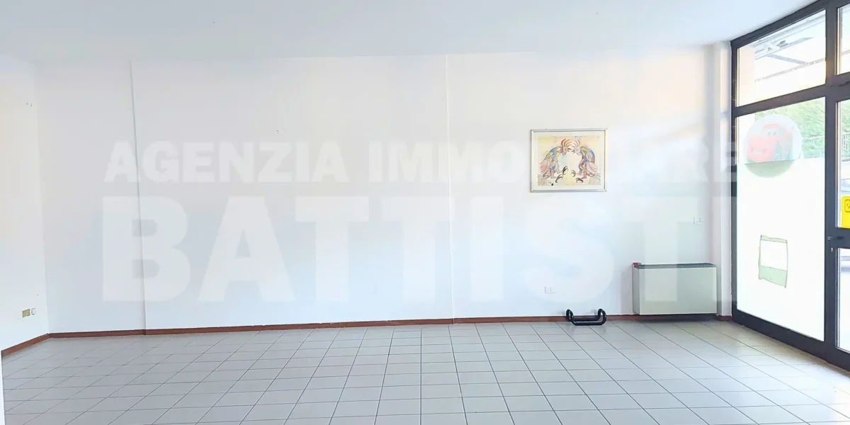 LOCALE COMMERCIALE