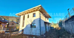 AMPIO EDIFICIO CON DUE ALLOGGI