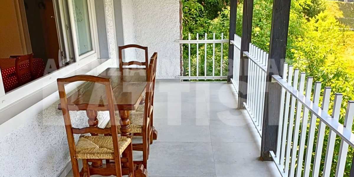 VILLA INDIPENDENTE CON GIARDINO