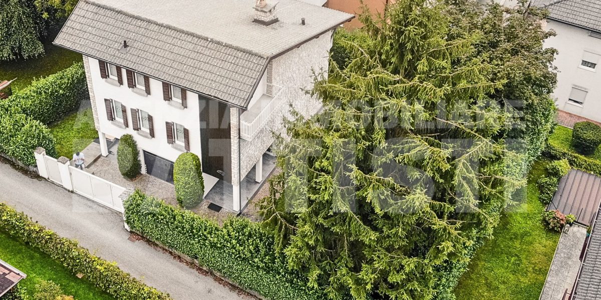 VILLA INDIPENDENTE CON GIARDINO