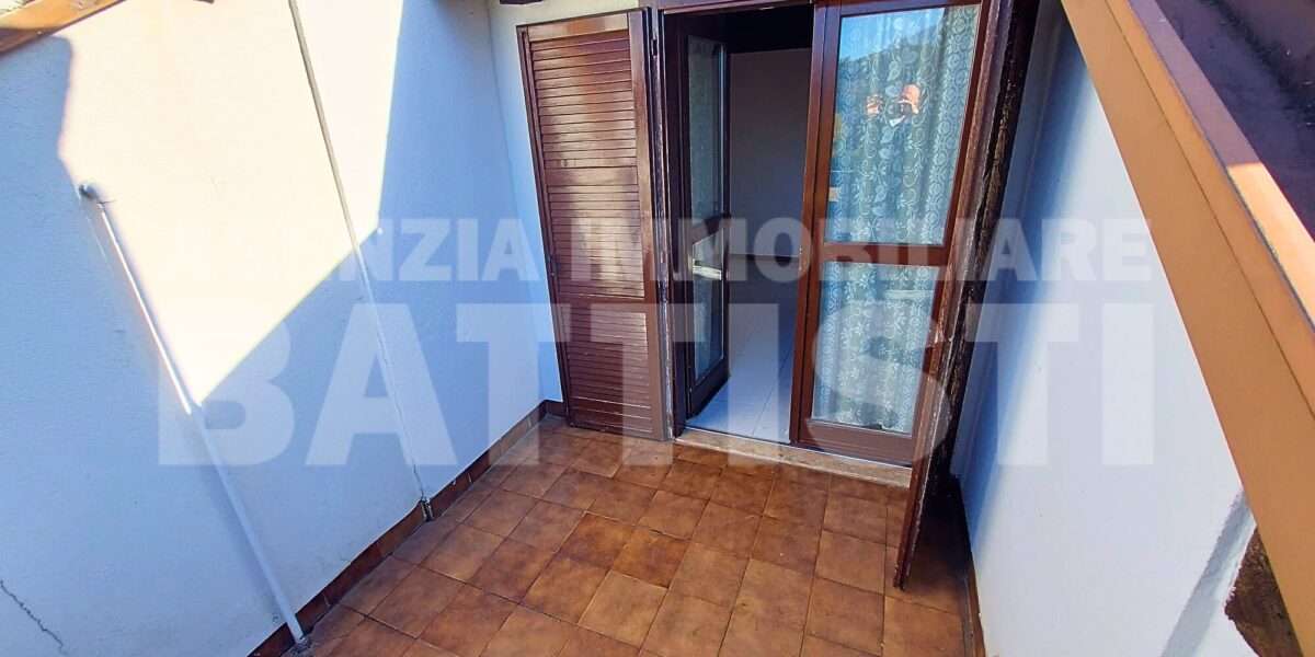 ALLOGGIO CON TERRAZZO