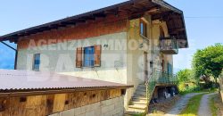 AMPIO EDIFICIO CON DUE ALLOGGI