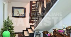 VILLA INDIPENDENTE CON GIARDINO