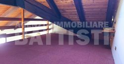 ALLOGGIO CON TERRAZZO