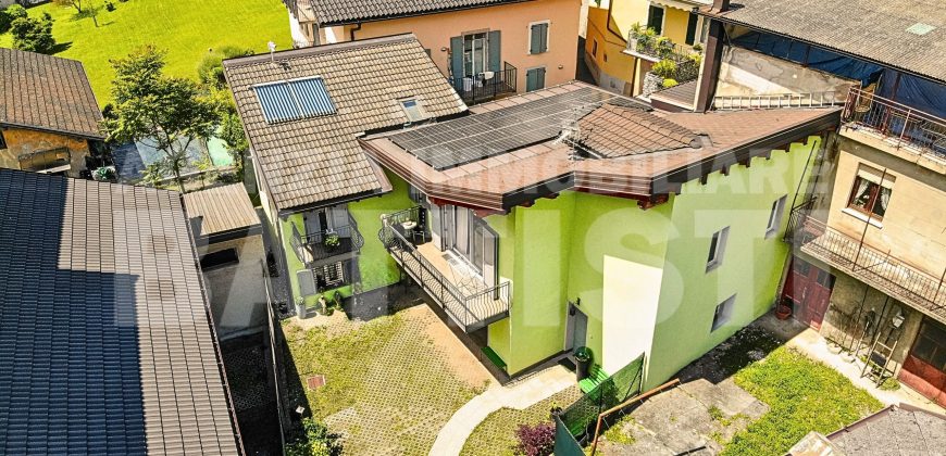 VILLA INDIPENDENTE CON GIARDINO