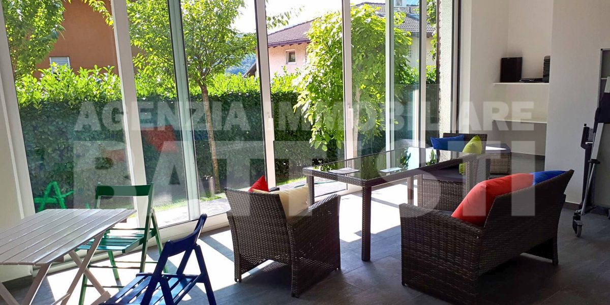 VILLA INDIPENDENTE CON GIARDINO