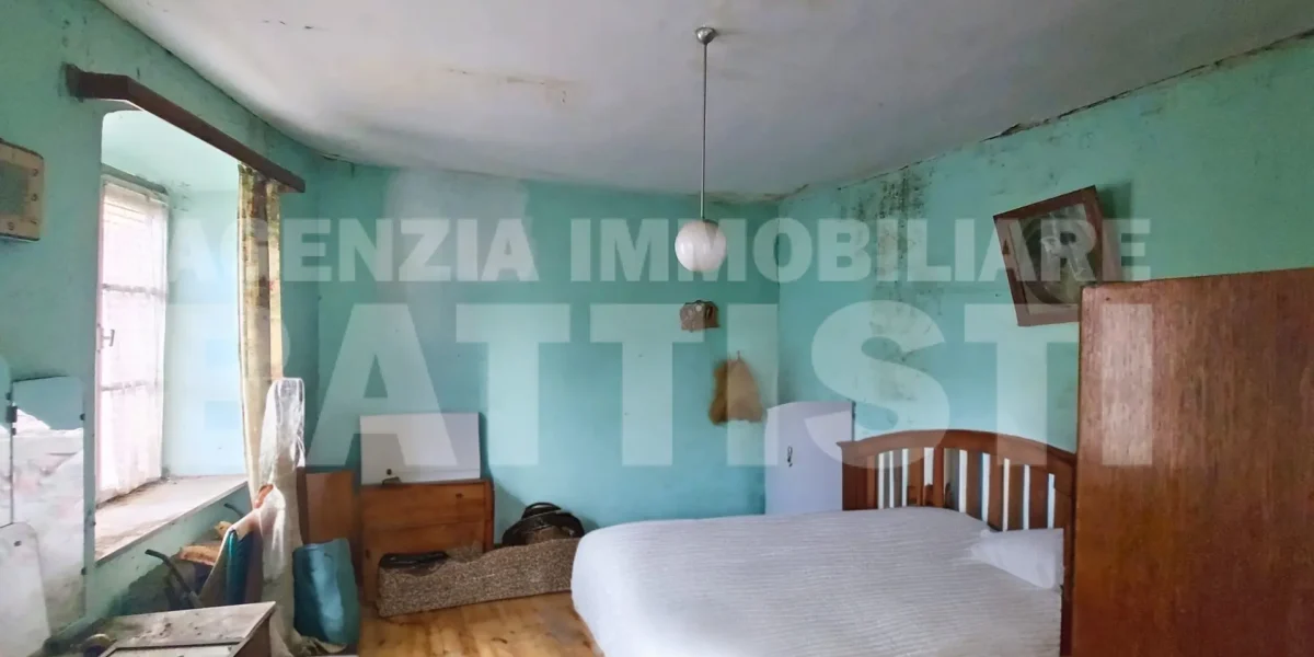 APPARTAMENTO CON SOFFITTA E CANTINA