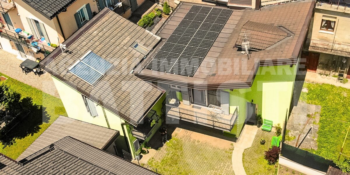 VILLA INDIPENDENTE CON GIARDINO