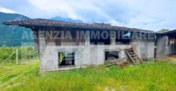 AMPIO EDIFICIO CON DUE ALLOGGI