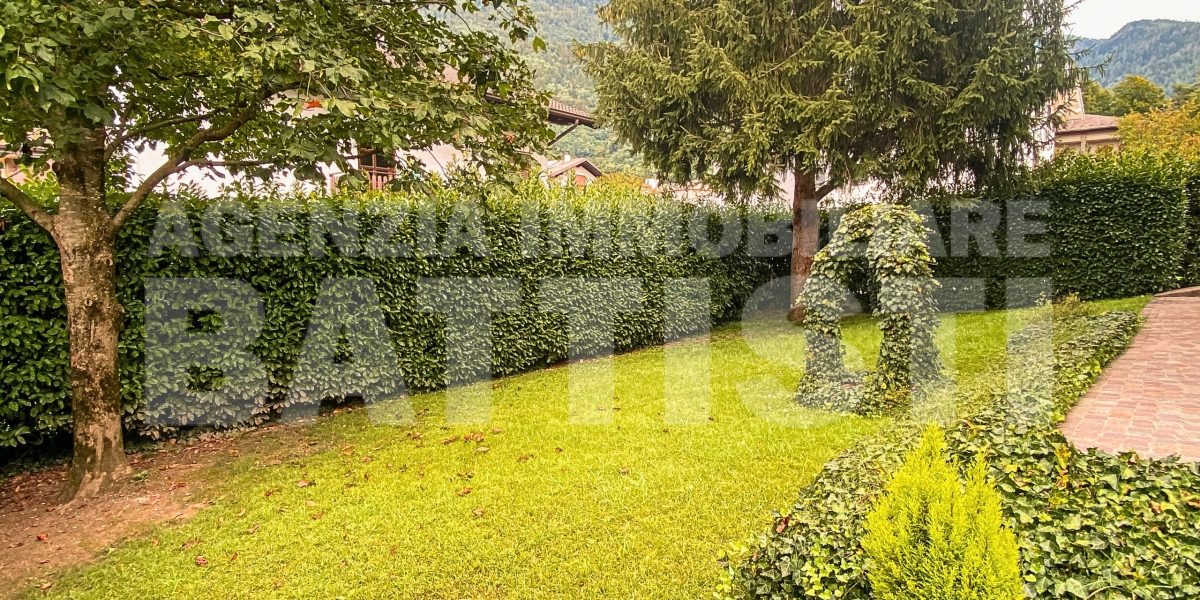 VILLA INDIPENDENTE CON GIARDINO