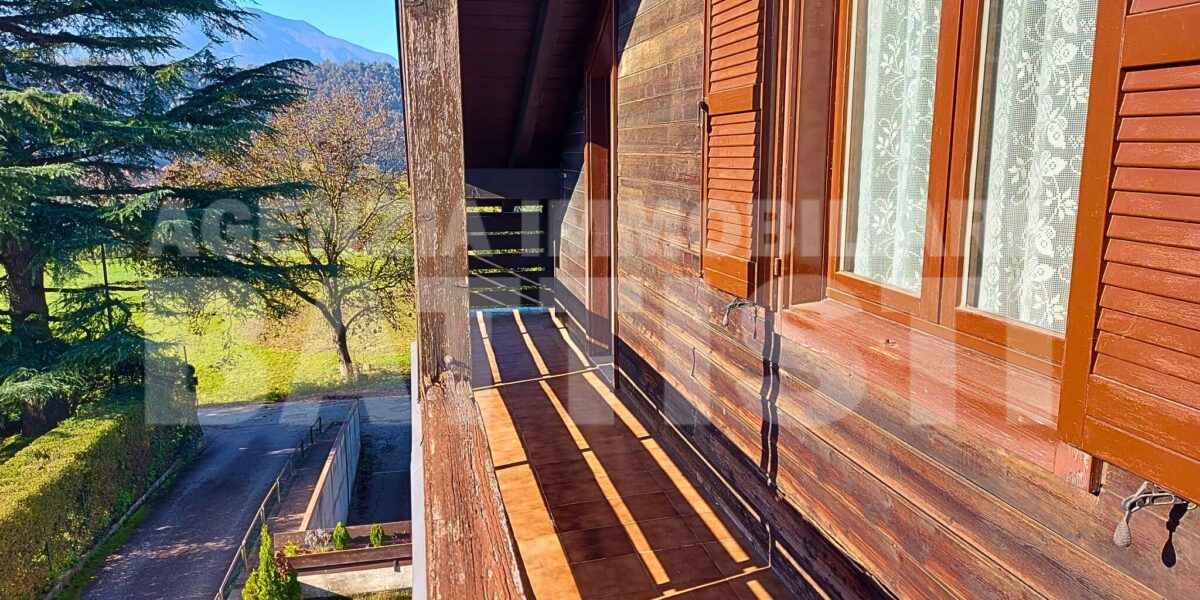 ALLOGGIO CON TERRAZZO