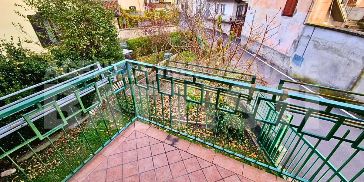 CASA DI TESTA CON DUE ALLOGGI