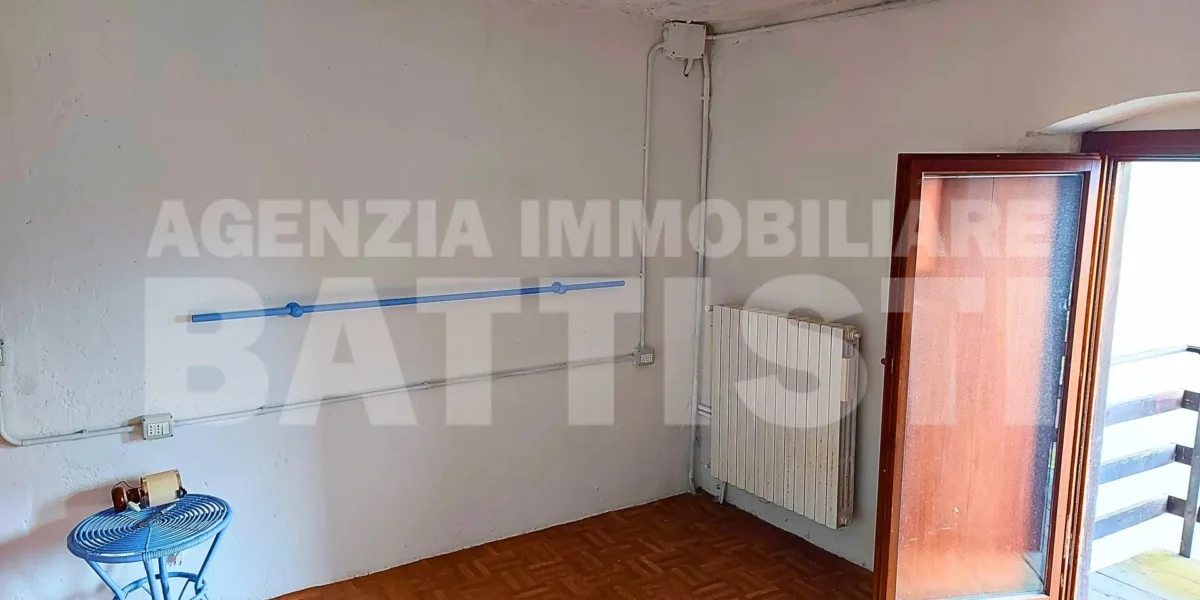EDIFICIO SU TRE LIVELLI