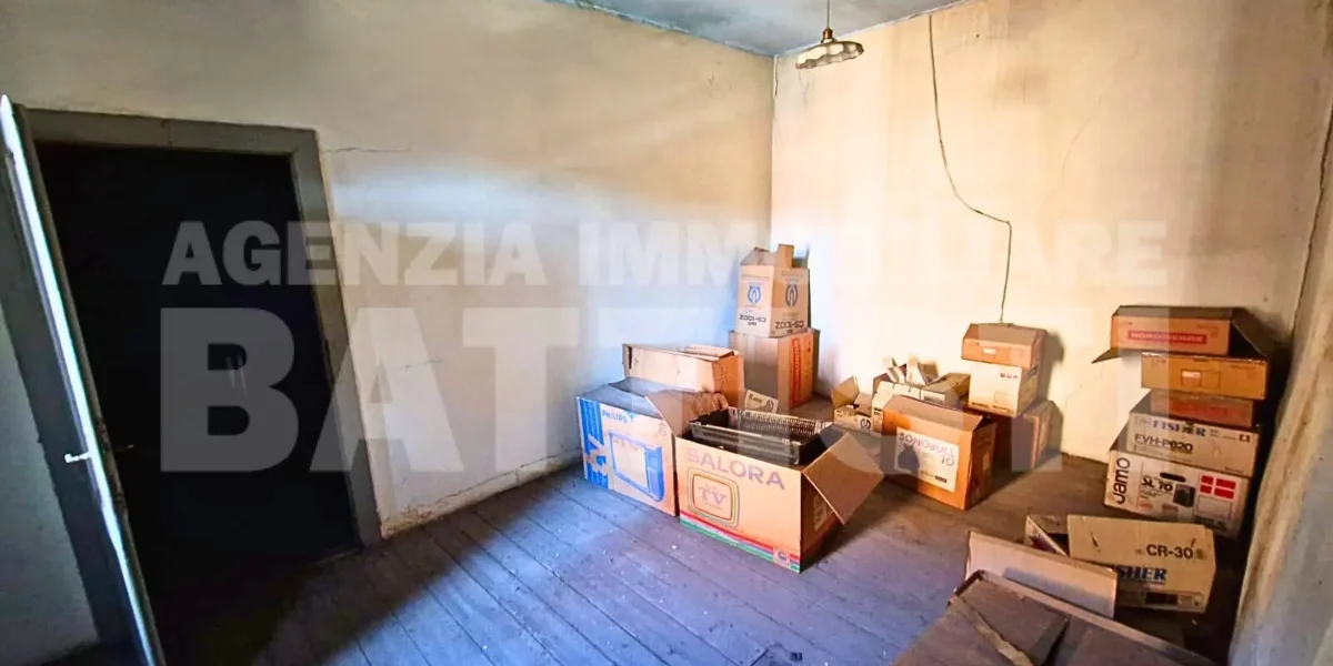 PORZIONE IN CENTRO CON DUE ALLOGGI