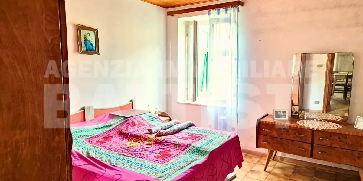 CASA DI TESTA CON DUE ALLOGGI