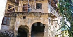 AMPIA PORZIONE DI CASA CON BEL PANORAMA