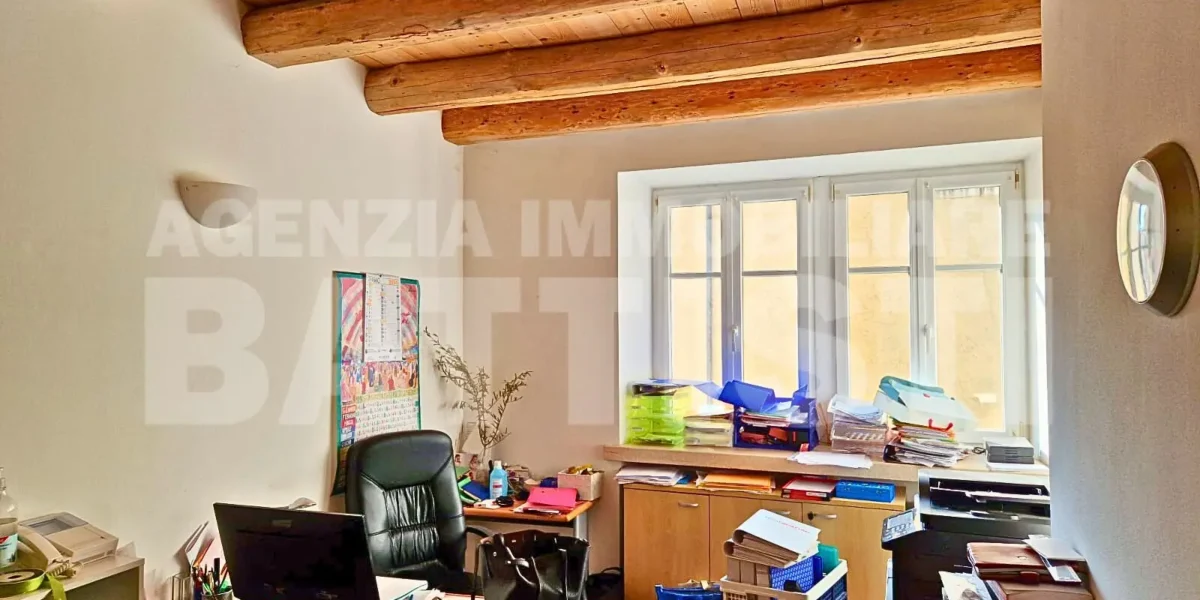 UFFICIO/APPARTAMENTO IN CENTRO