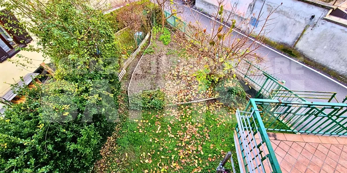 CASA DI TESTA CON DUE ALLOGGI