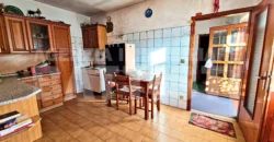 PORZIONE CON CORTILE E ORTO