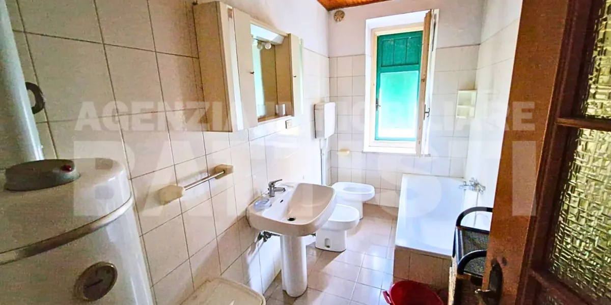 CASA DI TESTA CON DUE ALLOGGI