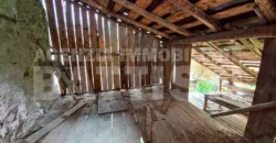 PORZIONE DI CASA con terreno di mq 700