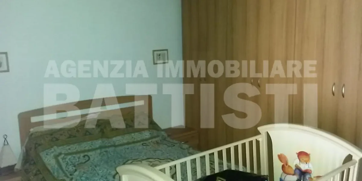 PORZIONE DI CASA CON ORTO E CORTILE PRIVATO