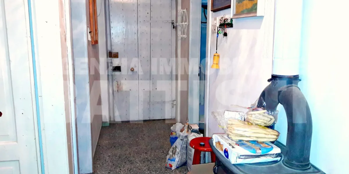PORZIONE DI CASA CON ORTO E CORTILE PRIVATO