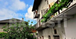 PORZIONE DI CASA CON ORTO E CORTILE PRIVATO
