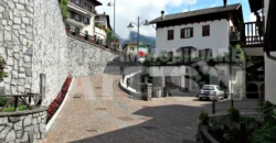 PORZIONE DI CASA CON ORTO E CORTILE PRIVATO