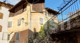 PORZIONE TERRA-TETTO