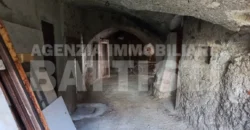 GRANDE PORZIONE IN CENTRO STORICO