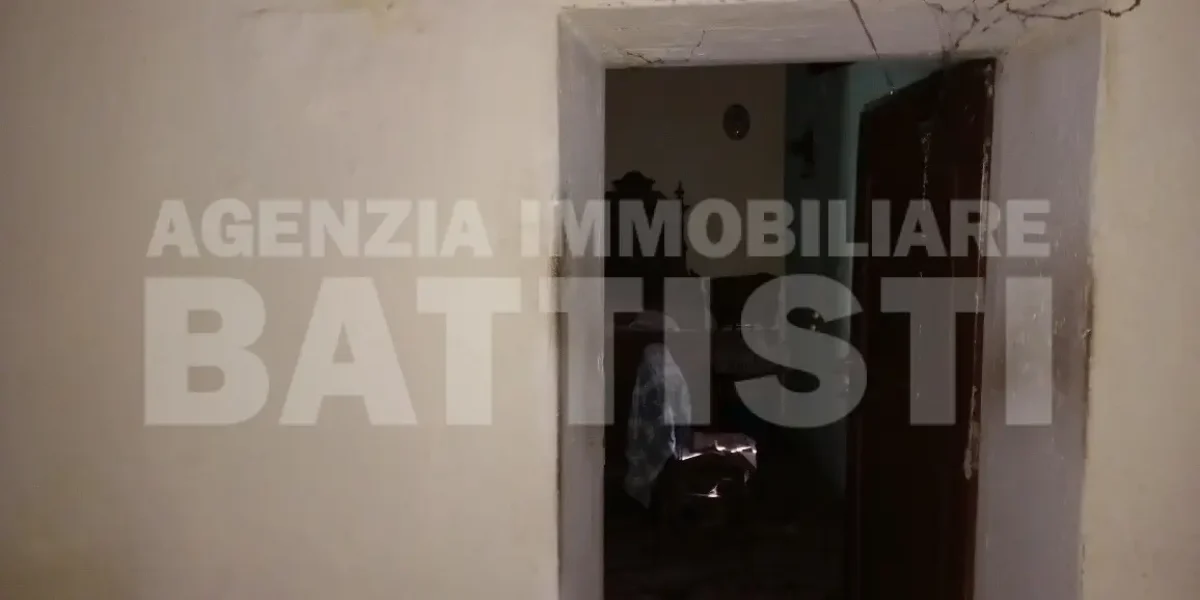 GRANDE PORZIONE IN CENTRO STORICO