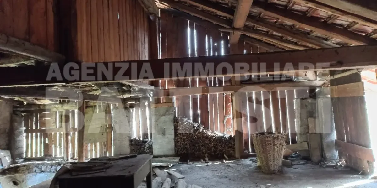 GRANDE PORZIONE IN CENTRO STORICO