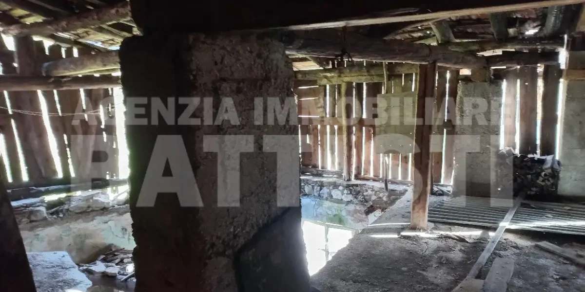 GRANDE PORZIONE IN CENTRO STORICO