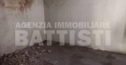 INTERO EDIFICIO IN POSIZIONE CENTRALE