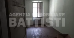 INTERO EDIFICIO IN POSIZIONE CENTRALE