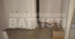 INTERO EDIFICIO IN POSIZIONE CENTRALE