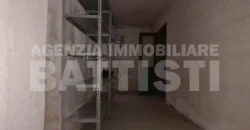 INTERO EDIFICIO IN POSIZIONE CENTRALE