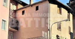 PORZIONE IN CENTRO