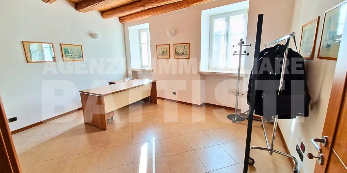 UFFICIO/APPARTAMENTO IN CENTRO