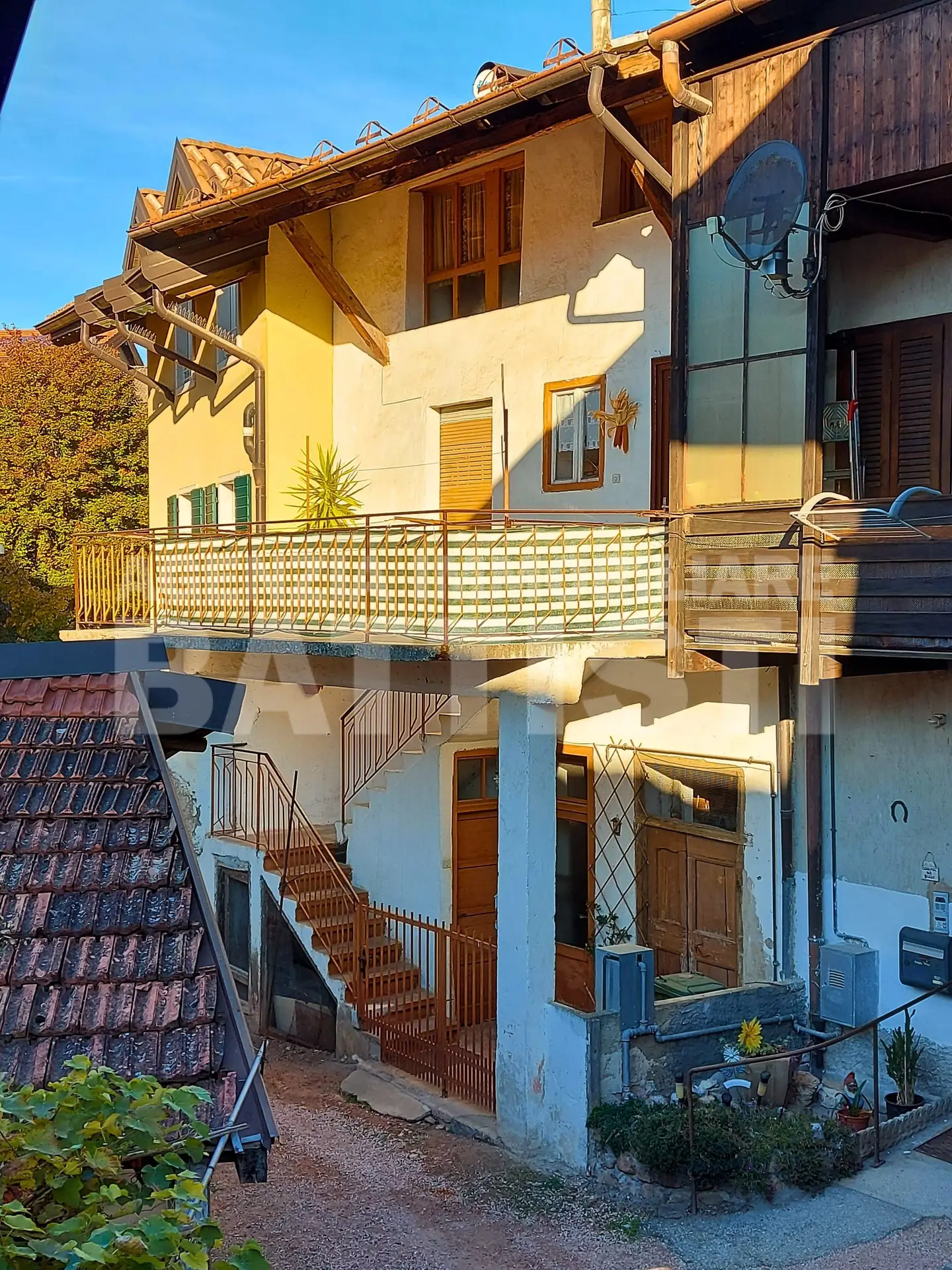 VIGOLO VATTARO PORZIONE DI CASA