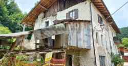 PORZIONE DI CASA con terreno di mq 700
