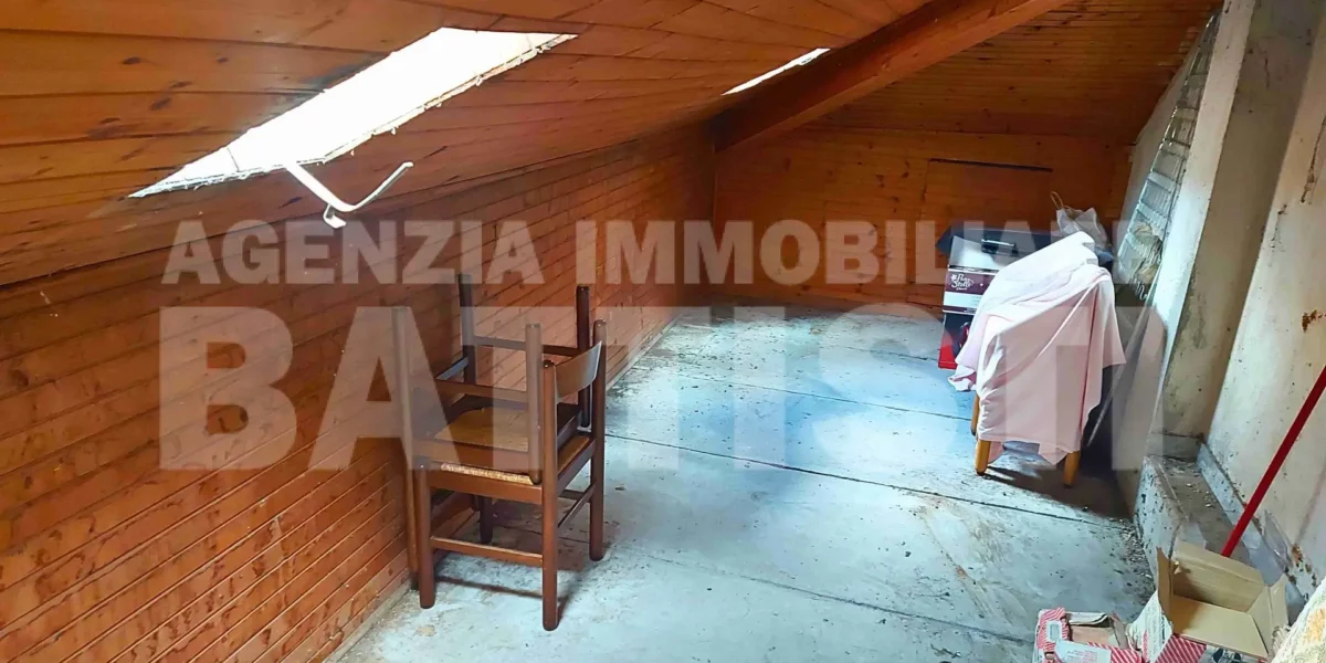 AMPIO E LUMINOSO ALLOGGIO CON TRE CAMERE