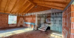 CASA INDIPENDENTE ALLO STATO GREZZO