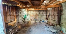 PORZIONE DI CASA DA RISTRUTTURARE CON GIARDINO